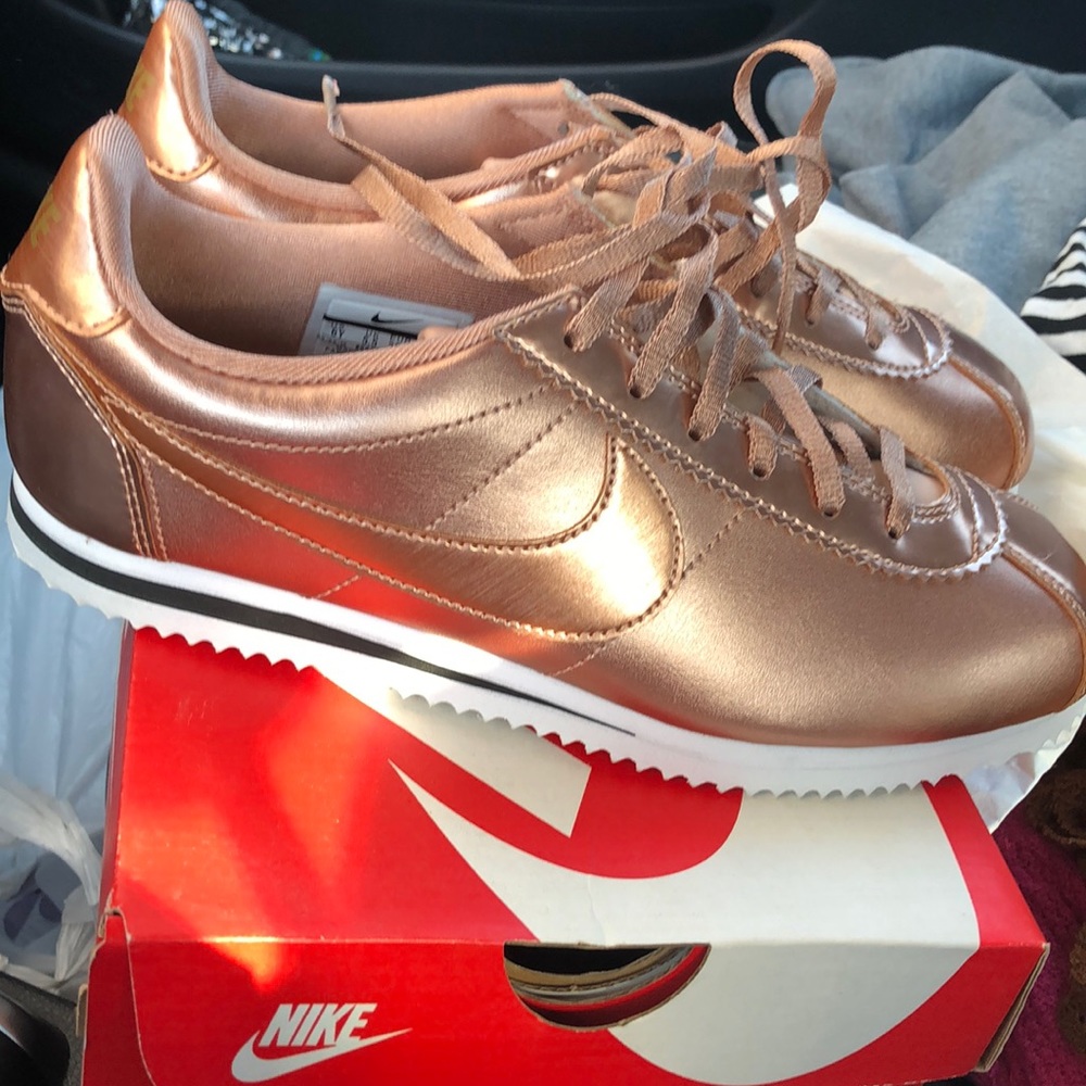 Gold Nike’s
